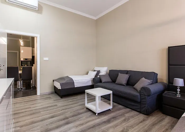 A Golden Star Modern Luxury Apartments And Rooms Budapest